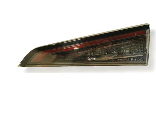 Used Right tailgate light Right tailgate light TOYOTA COROLLA Cross (ZVG1_, ZSG1_, MXGH1_, MXGA1_) 1.8 Hybrid (ZVG10, ZVG11, XG1T) (98 hp) 33409149 33409149