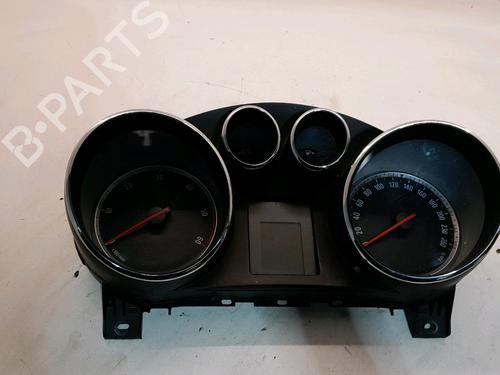 Used Instrument cluster OPEL INSIGNIA A (G09) 2.0 CDTI (68) (131 hp) 15983054