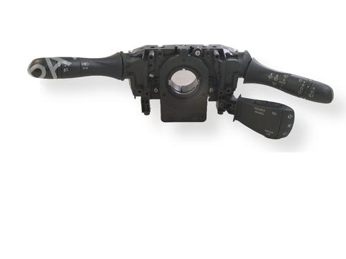 switch-renault-megane-iv-grandtour-k9amn_-2016-34469280 main image