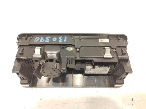 Climate control AUDI A1 (8X1, 8XK)  | BP14464833I5 