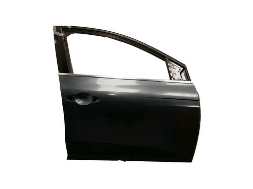 right-front-door-renault-megane-iv-hatchback-b9amn_-2015-33407146 main image