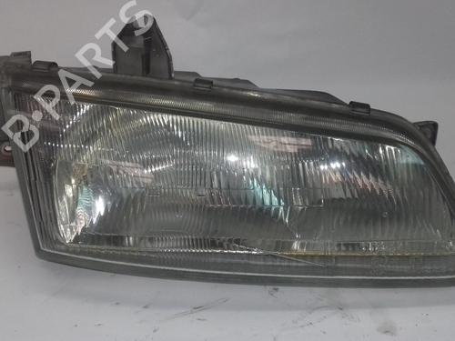 Used Right headlight HYUNDAI H-1 Van (A1) [1997-2008]  19684476