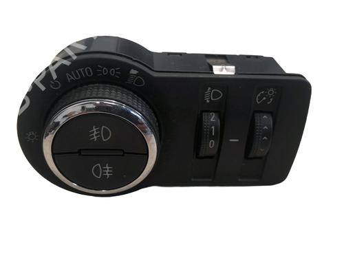 Used Headlight switch OPEL INSIGNIA A Sports Tourer (G09) 2.0 CDTI (35) (140 hp) 25982354