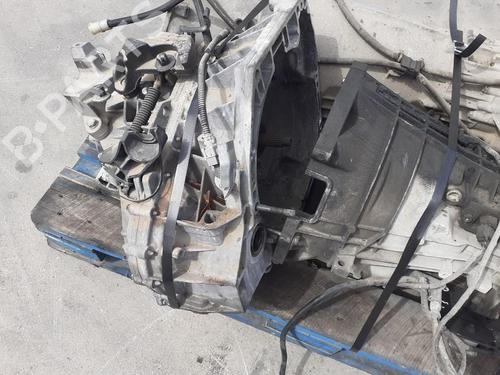 gearbox-renault-megane-iii-hatchback-bz01_-b3_-2008-34486757 main image