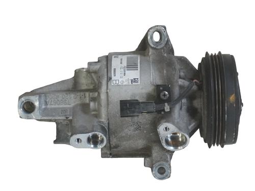 Used AC compressor AC compressor DACIA SANDERO II 1.0 SCe 75 (B8JC, B8JD, B8NC) (73 hp) 35734080 35734080
