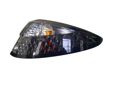 right-taillight-renault-fluence-l3_-2010-34379654 main image
