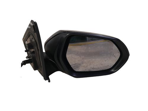 right-mirror-toyota-yaris-_p21_-_pa1_-_ph1_-2020-34550516 main image