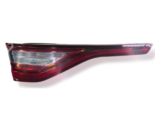 Used Left tailgate light Left tailgate light RENAULT MEGANE IV Hatchback (B9A/M/N_) 1.3 TCe 140 (B9NB) (140 hp) 33406040 33406040