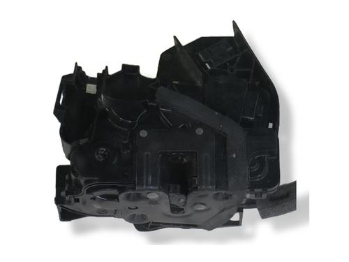 front-left-lock-renault-megane-iv-hatchback-b9amn_-2015-34465872 main image