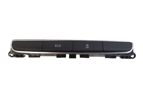 other-renault-megane-iv-hatchback-b9amn_-2015-34469863 main image