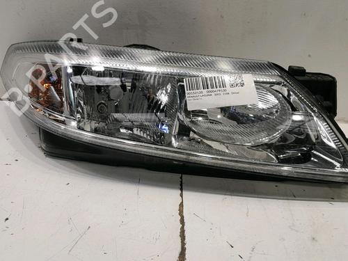 Used Right headlight Right headlight RENAULT LAGUNA II (BG0/1_) 2.2 dCi (BG0F) (150 hp) 34447266 34447266