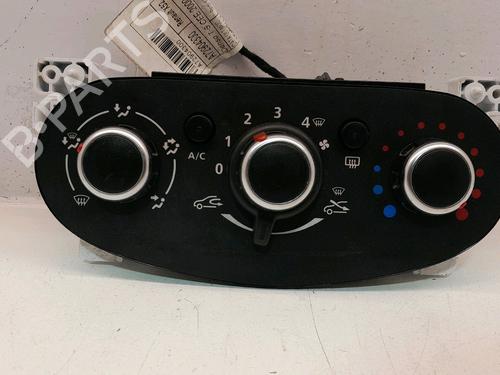 Used Climate control DACIA SANDERO II 1.5 dCi 75 / Blue dCi 75 (B8JW, B8M4, B8AH, B8M7, B8M6) (75 hp) 14969539