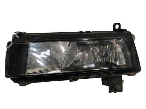 left-front-fog-light-vw-touran-5t1-2015-34547336 main image