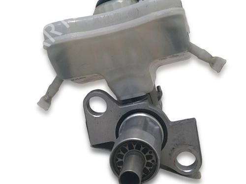 Used Brake master cylinder Brake master cylinder AUDI Q5 (8RB) 2.0 TDI quattro (170 hp) 33979767 33979767