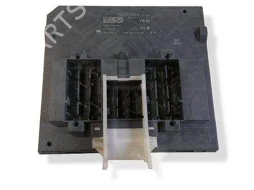 Used Electronic module Electronic module VW GOLF VII (5G1, BQ1, BE1, BE2) 1.6 TDI (105 hp) 35733630 35733630