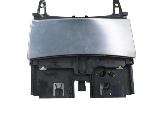 Cinzeiro Cinzeiro MERCEDES-BENZ C-CLASS (W204) C 200 CDI (204.001) (136 hp) 34465241 34465241