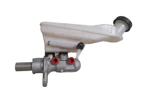 Hovedbremsecylinder MERCEDES-BENZ A-CLASS (W176) A 180 (176.042) (122 hp) 27726510