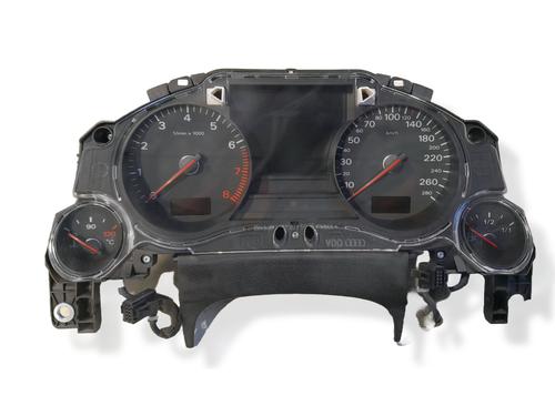 Used Instrument cluster AUDI A8 D3 (4E2, 4E8) [2002-2010]  22557037