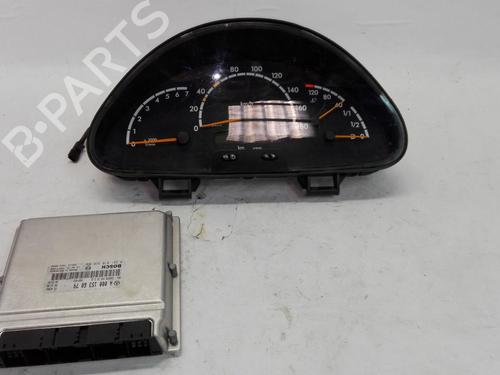 Used Instrument cluster MERCEDES-BENZ SPRINTER 3-t Bus (B903) 312 D 2.9 4x4 (903.473) (122 hp) 25256246