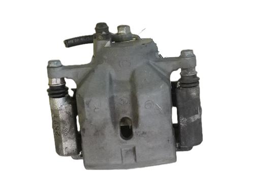 Used Right front brake caliper Right front brake caliper LEXUS CT (ZWA10_) 200h (ZWA10_, ZWA10R) (136 hp) 33406802 33406802