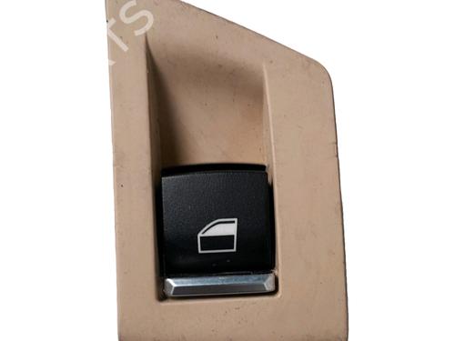 Used Right rear window switch Right rear window switch BMW 5 (F10) 528 i (258 hp) 34469247 34469247
