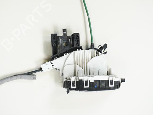 Used Rear left lock INFINITI Q30 1.5 D (109 hp) 18557231