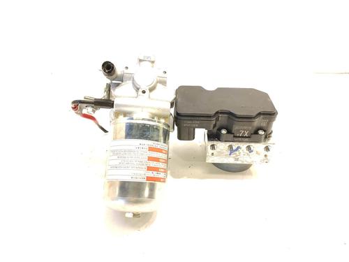 Used ABS pump ABS pump TOYOTA COROLLA Saloon (_E21_) 1.8 VVTi Hybrid (ZWE211, MZEA12) (98 hp) 34488750 34488750