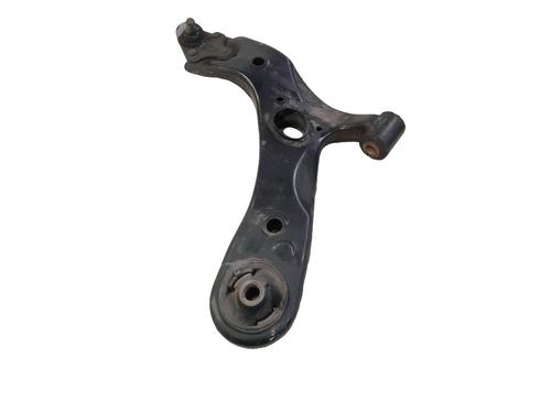 Used Left front suspension arm Left front suspension arm TOYOTA AURIS (_E15_) 1.8 Hybrid (ZWE150_, ZWE150R) (136 hp) 34547774 34547774