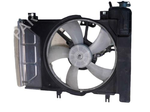 Used Radiator fan Radiator fan TOYOTA YARIS (_P13_) 1.3 (NSP130_, NSP130) (99 hp) 34492053 34492053