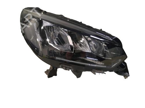 Right headlight PEUGEOT 2008 II (UD_, US_, UY_, UJ_, UR_, UC_) 1.2 PureTech 130 (USHNS, URHNS) | BP25036253C29 