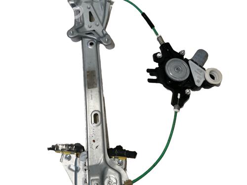 Used Front left window mechanism Front left window mechanism TOYOTA COROLLA Cross (ZVG1_, ZSG1_, MXGH1_, MXGA1_) 1.8 Hybrid (ZVG10, ZVG11, XG1T) (98 hp) 34468284 34468284
