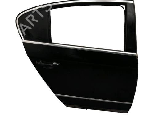 Używane Drzwi tylne prawe VW PASSAT B6 (3C2) [2005-2010]  24030012