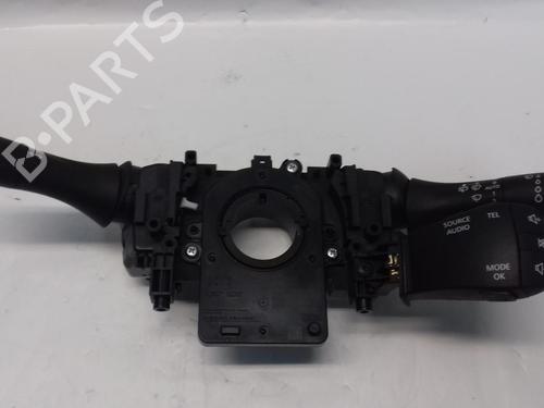 Used Switch RENAULT MEGANE IV Hatchback (B9A/M/N_) 1.5 dCi 110 (B9A3) (110 hp) 14452343