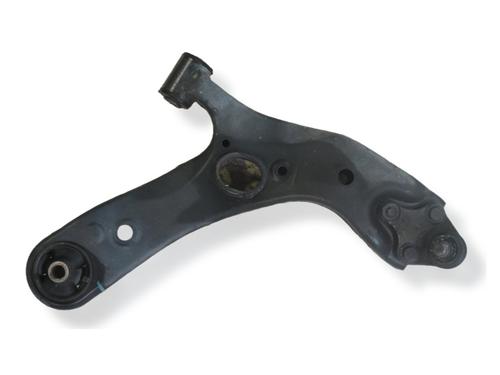right-front-suspension-arm-toyota-auris-_e15_-2006-2007-2008-2009-2010-2011-2012-2013-33406102 main image