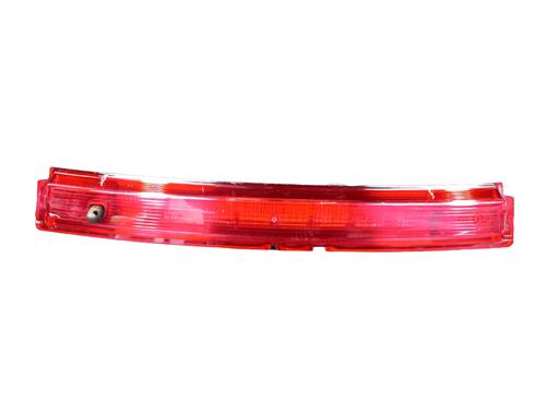 rear-center-light-renault-megane-iv-hatchback-b9amn_-2015-33405316 main image