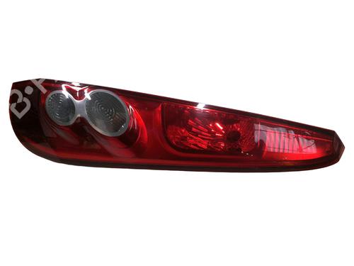 Used Right taillight FORD FIESTA V (JH_, JD_) 1.4 TDCi (68 hp) 18557091
