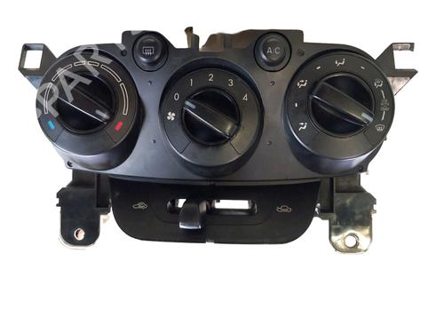 Used Climate control MAZDA 2 (DE_, DH_) 1.4 MZR-CD (68 hp) 20241662
