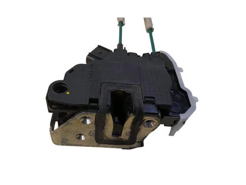 front-right-lock-ssangyong-xlv-suv-2016-34470219 main image