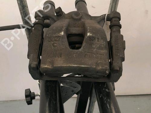 Used Right front brake caliper Right front brake caliper MINI MINI COUNTRYMAN (R60) One D (90 hp) 34490879 34490879