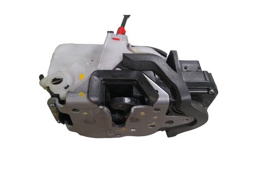 front-right-lock-opel-zafira-tourer-c-p12-2011-34469784 main image