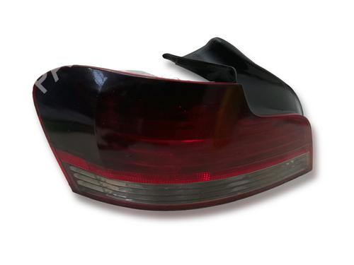 left-taillight-bmw-1-convertible-e88-2007-2008-2009-2010-2011-2012-2013-33979440 main image