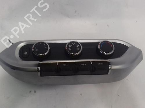 Used Climate control KIA RIO III (UB) 1.2 CVVT (84 hp) 14458422