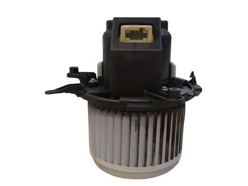 Used Heater blower motor Heater blower motor PEUGEOT 3008 II SUV (MC_, MR_, MJ_, M4_) 1.2 THP/ PureTech 130 (MRHNSM, MRHNSU, MRHNSJ, MRHNYW,... (131 hp) 34466075 34466075