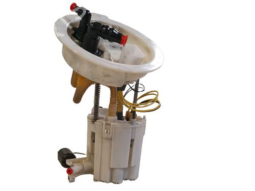 Used Fuel pump BMW 3 (F30, F80) 318 d (150 hp) 26594971