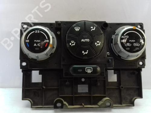 Used Climate control SUZUKI GRAND VITARA II (JT, TE, TD) 1.9 DDiS All-wheel Drive (JT419, TD44, JB419WD, JB419XD,... (129 hp) 14915059
