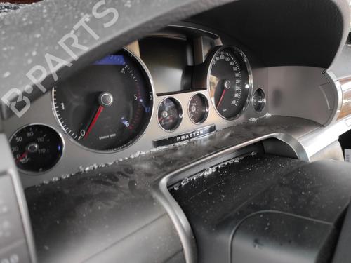 Used Instrument cluster Instrument cluster VW PHAETON (3D1, 3D2, 3D3, 3D4, 3D6, 3D7, 3D8, 3D9) 3.0 V6 TDI 4motion (240 hp) 34486605 34486605