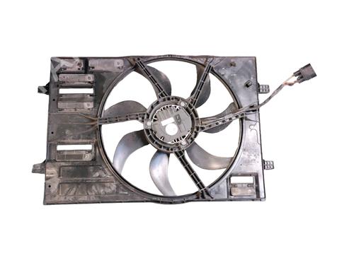 radiator-fan-vw-golf-vii-5g1-bq1-be1-be2-2012-2013-2014-2015-2016-2017-2018-2019-2020-2021-34546867 main image