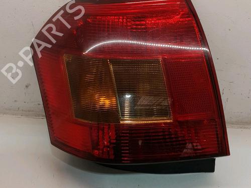 Used Right taillight TOYOTA COROLLA (_E12_) 2.0 D-4D (CDE120R, CDE120L_) (110 hp) 15651422
