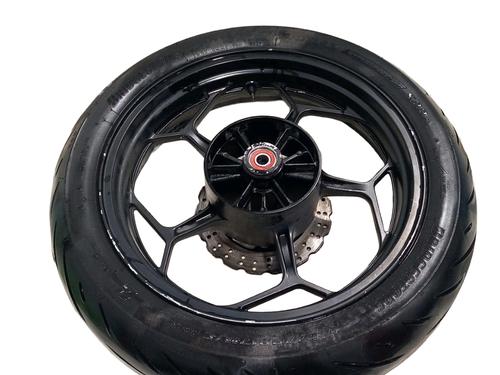 rim-kawasaki-motorcycles-ninja-750cc-0-37222022 main image