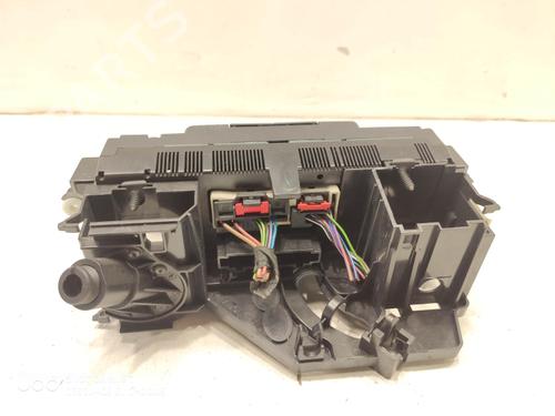 Used Climate control Climate control VW PASSAT B6 (3C2) 1.4 TSI (122 hp) 40512075 40512075